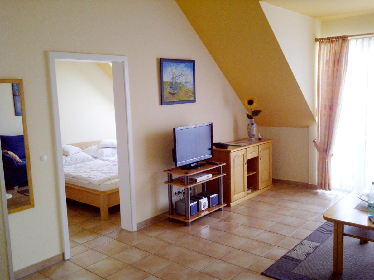 Residenz Am Strand Wohnung 2-44 Цингст Екстер'єр фото